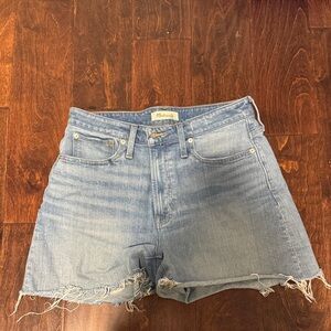 Madewell Curvy Perfect Vintage Short Light Blue Denim Frayed Shorts